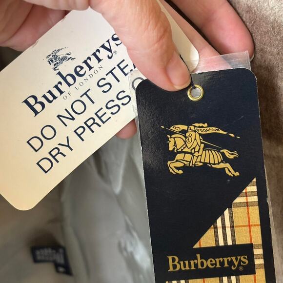 Vintage Burberrys of London 100% Cashmere Plaid Jacket Size 6- NWT - Picture 7 of 8